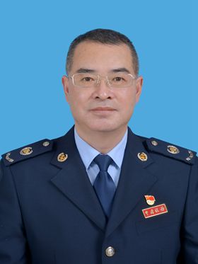 周志辉.jpg