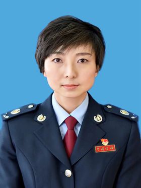杨佳.jpg