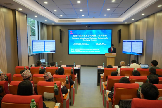 开班仪式现场.png 开班仪式现场.png