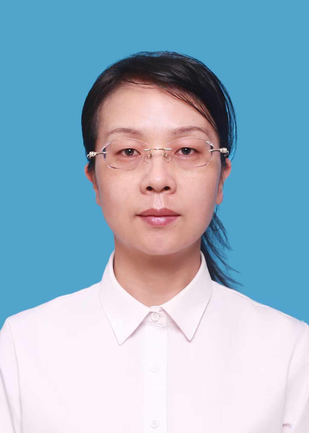 曹春艳.jpg